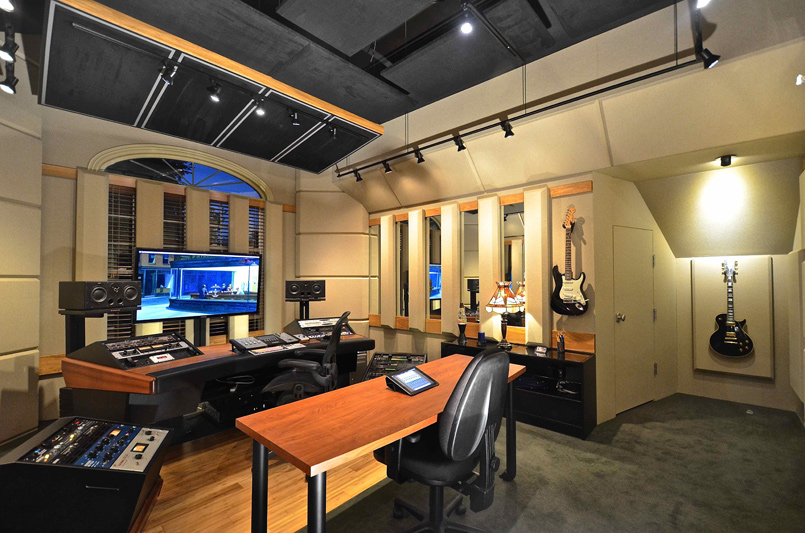 Bob Bullock Opens New Carl Tatz Design MixRoom™ in Nashville