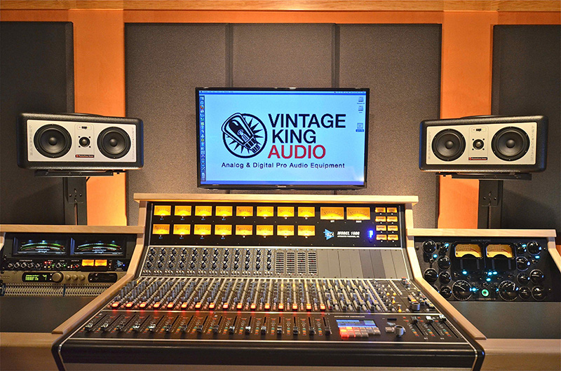 Vintage King Installs Carl Tatz Design MixRoom™ Concept at New Nashville Location